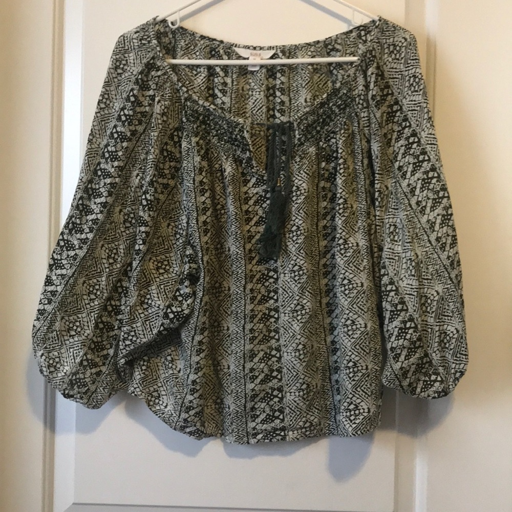 Green Patterned Long Sleeve with Tie